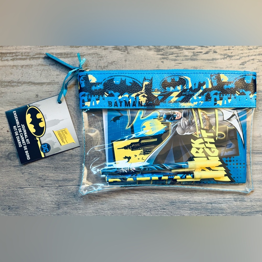 Batman Dark Knight Vinyl Pencil Case with Journal & Stationary Kit